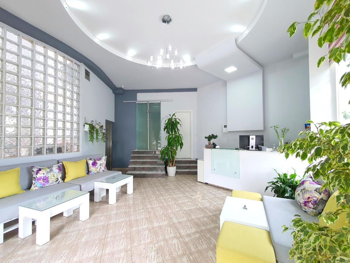 Hotel Joan Sarandë Esterno foto