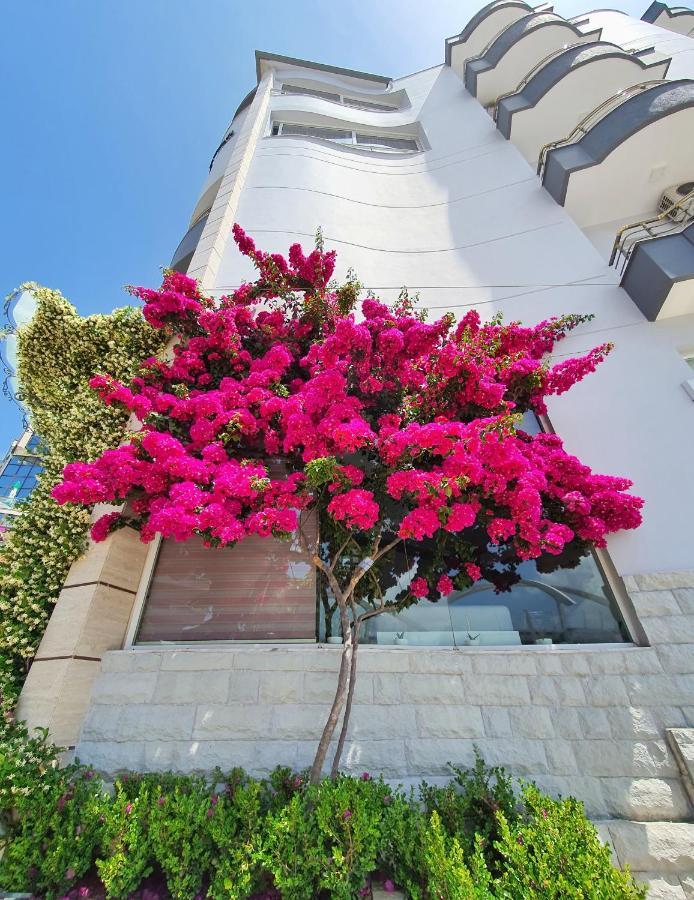 Hotel Joan Sarandë Esterno foto