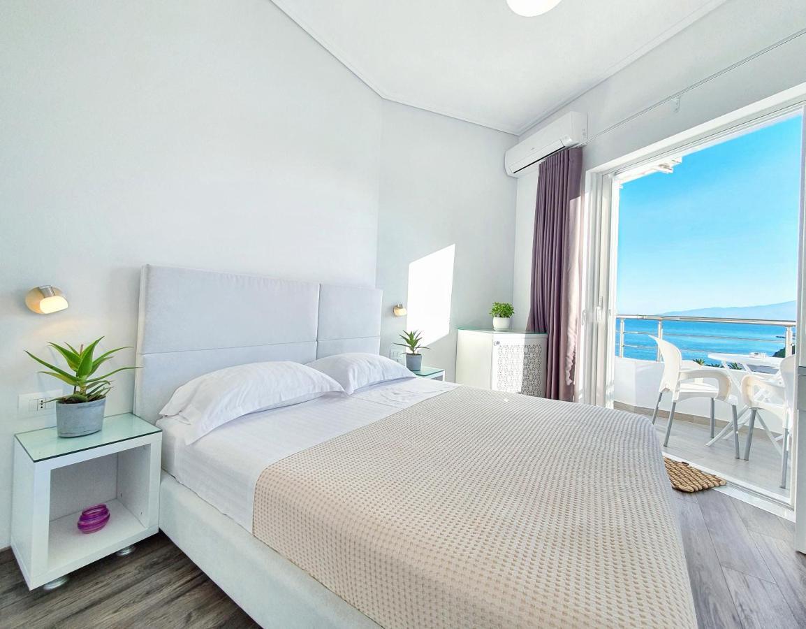 Hotel Joan Sarandë Esterno foto
