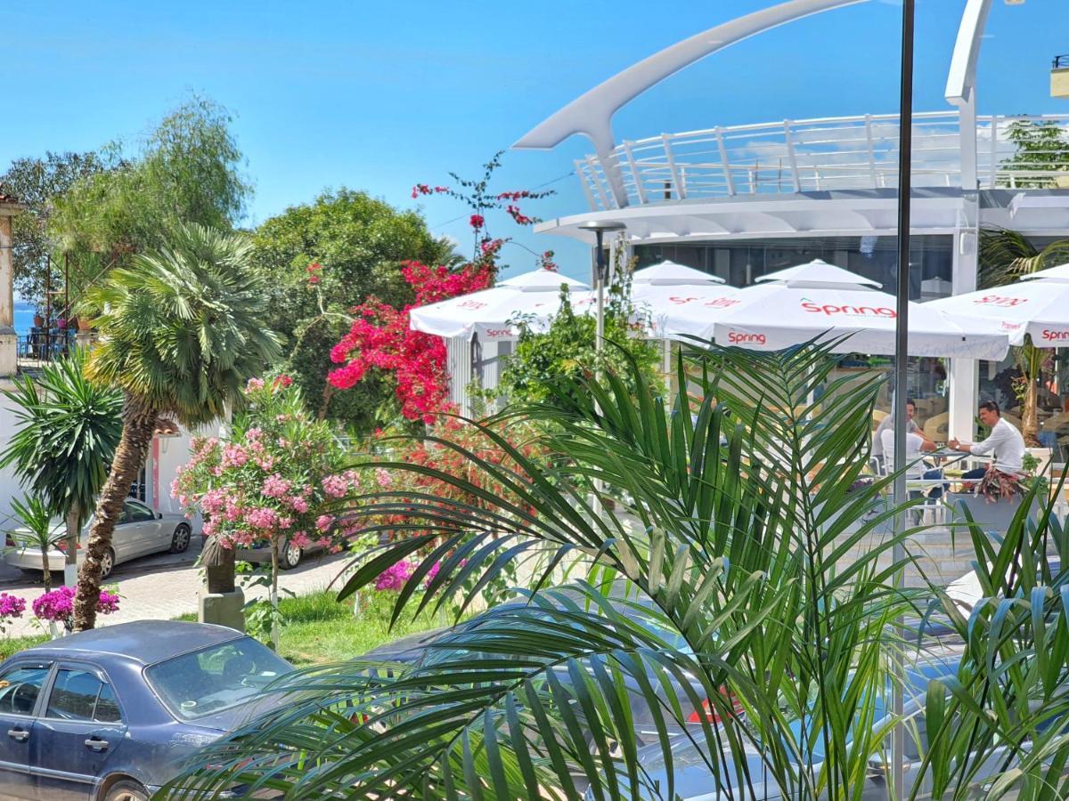 Hotel Joan Sarandë Esterno foto