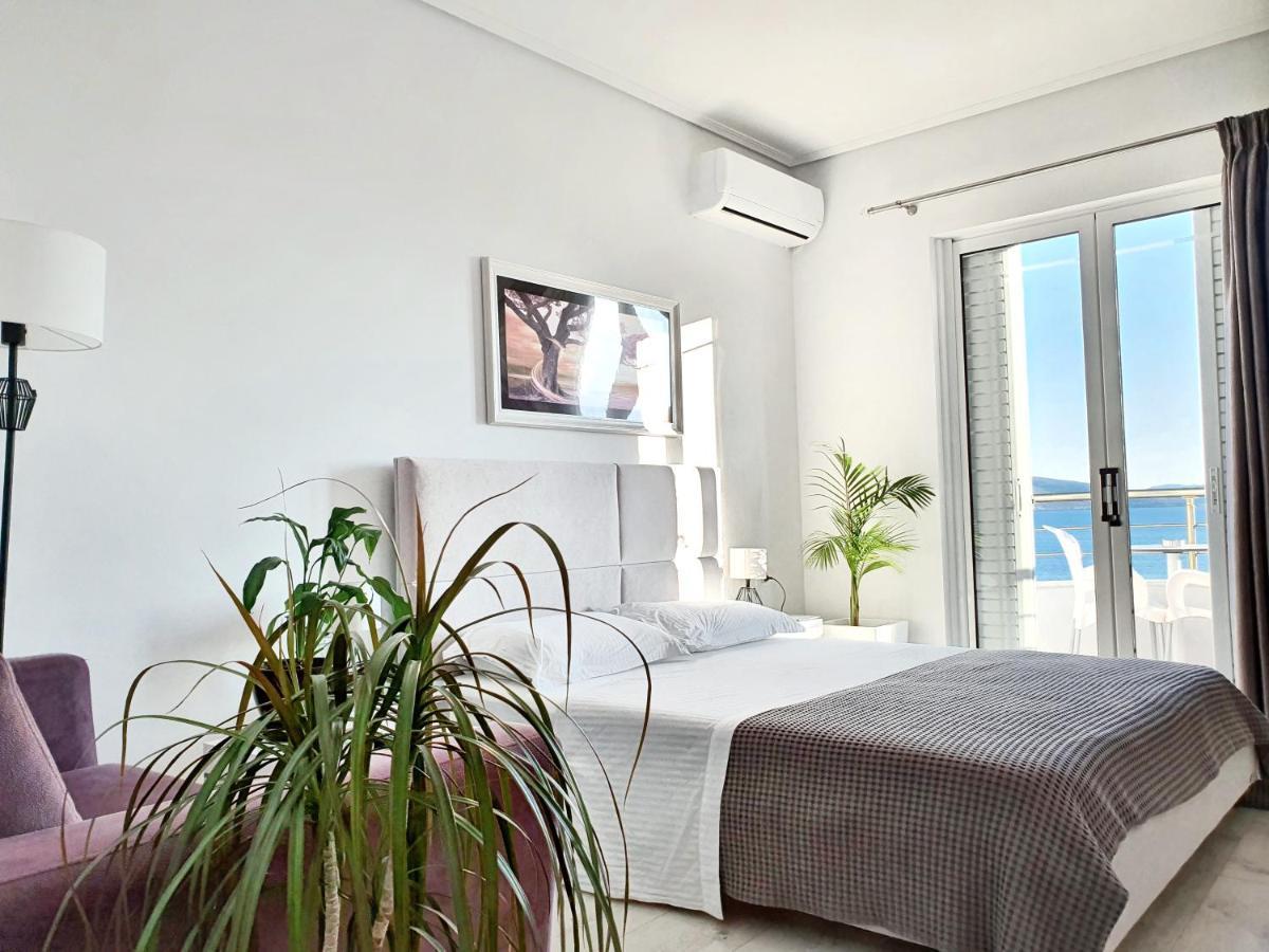 Hotel Joan Sarandë Esterno foto