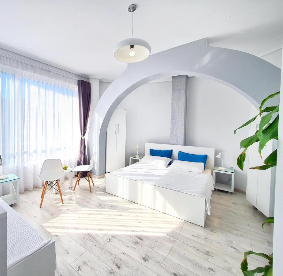 Hotel Joan Sarandë Esterno foto