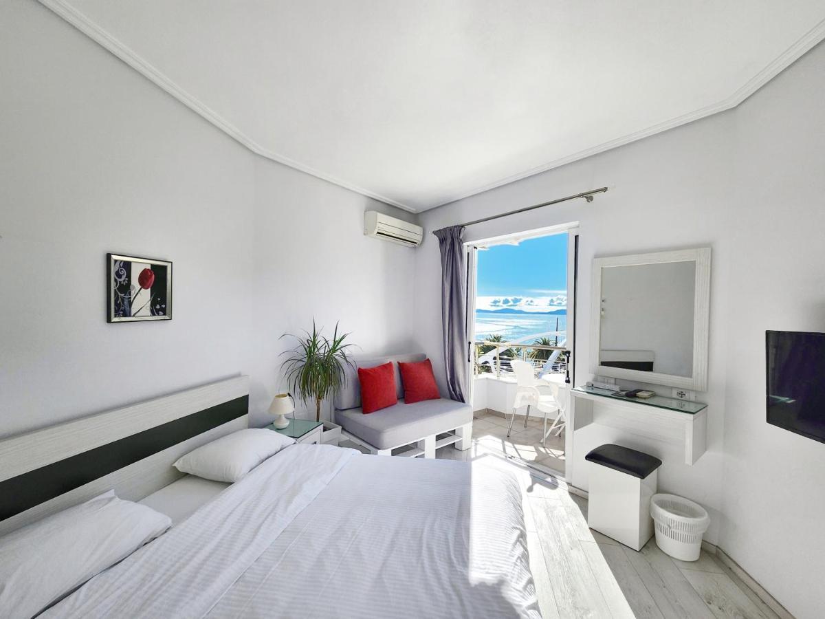 Hotel Joan Sarandë Esterno foto