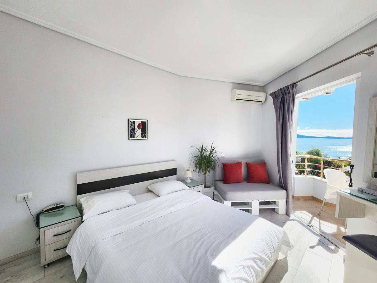 Hotel Joan Sarandë Esterno foto