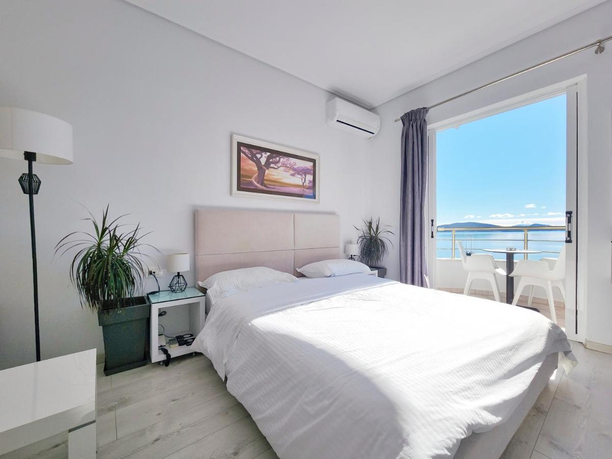 Hotel Joan Sarandë Esterno foto