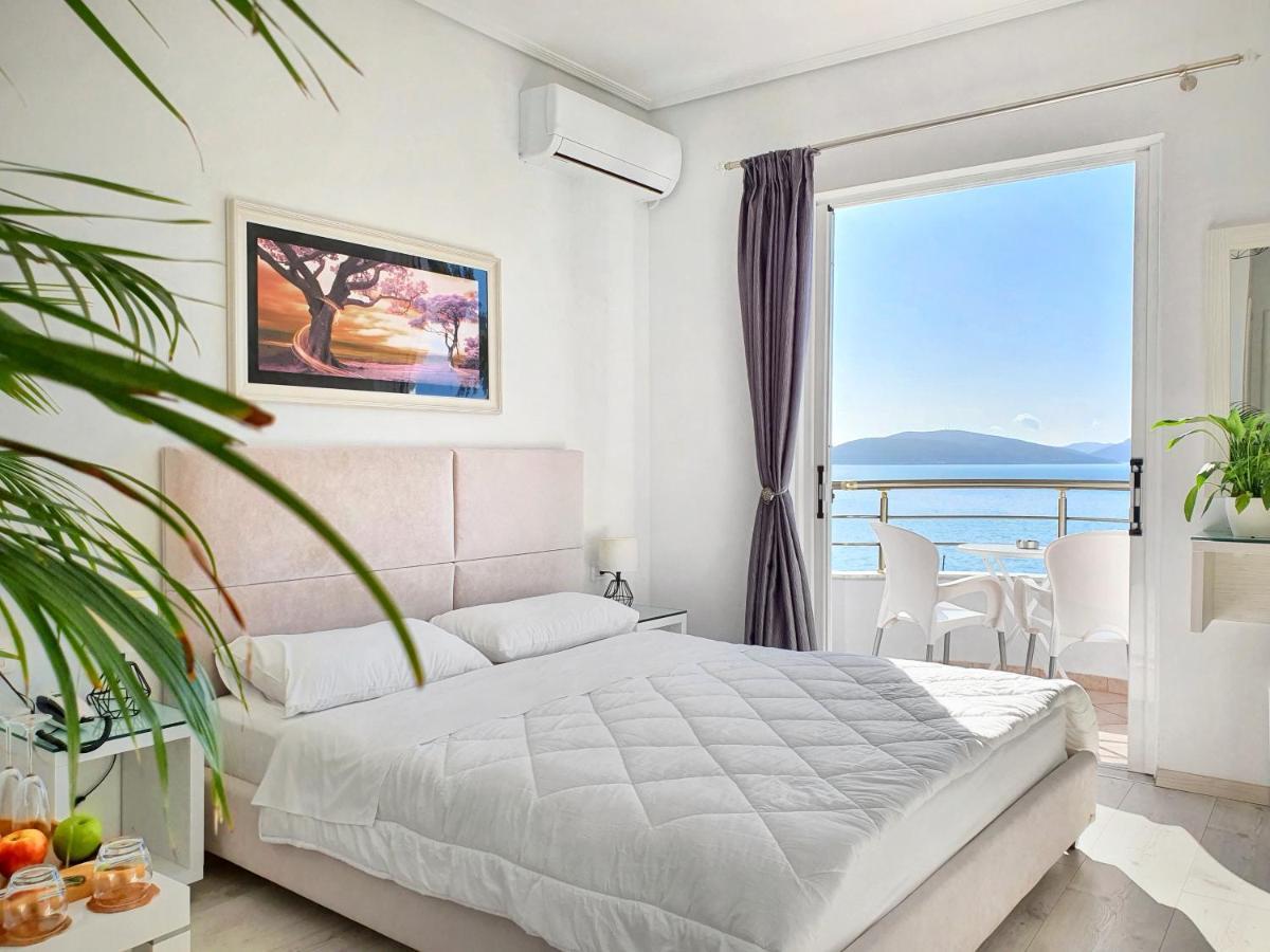 Hotel Joan Sarandë Esterno foto